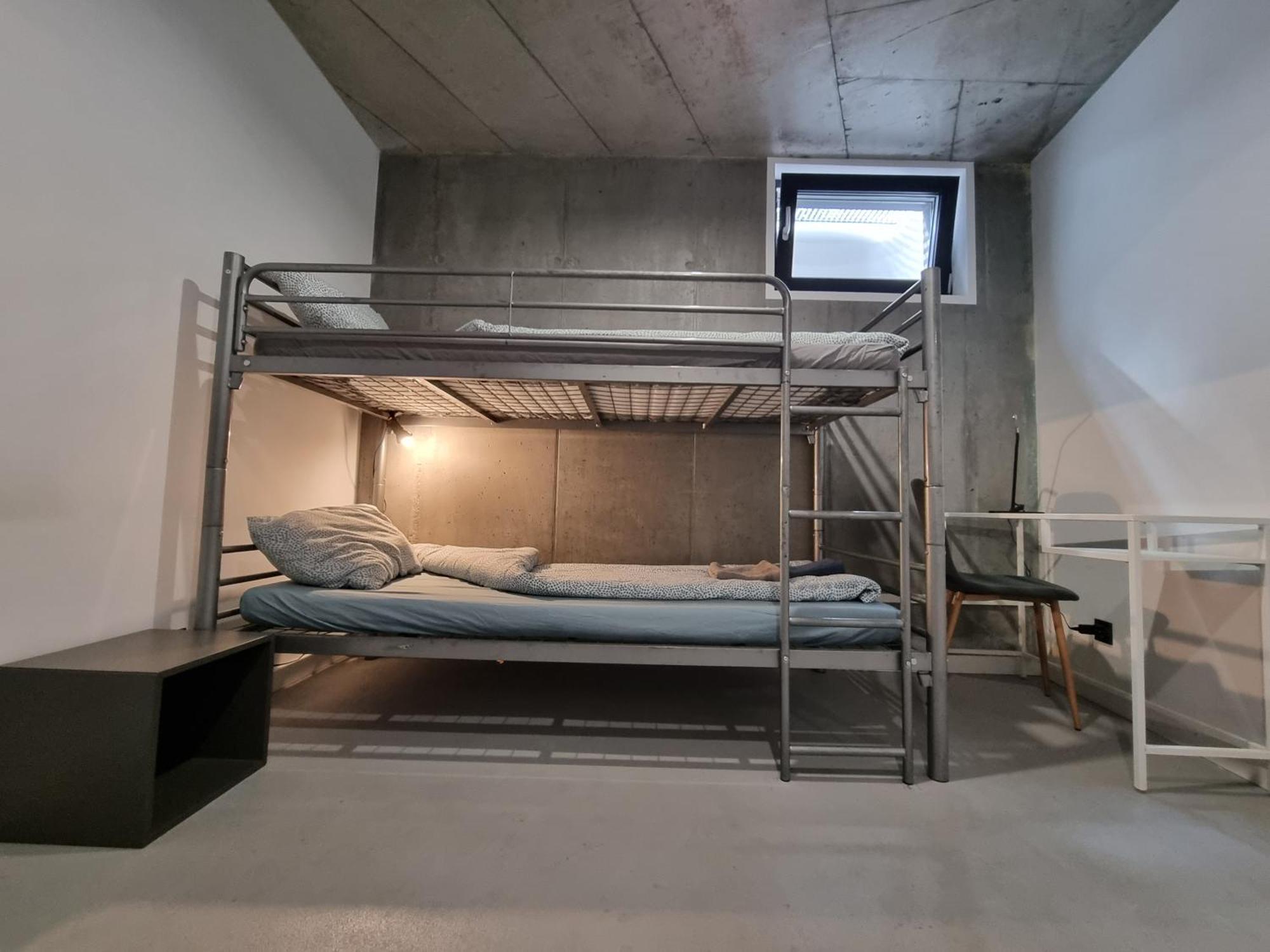 Industrialna Piwnica Hostel Gdansk Room photo